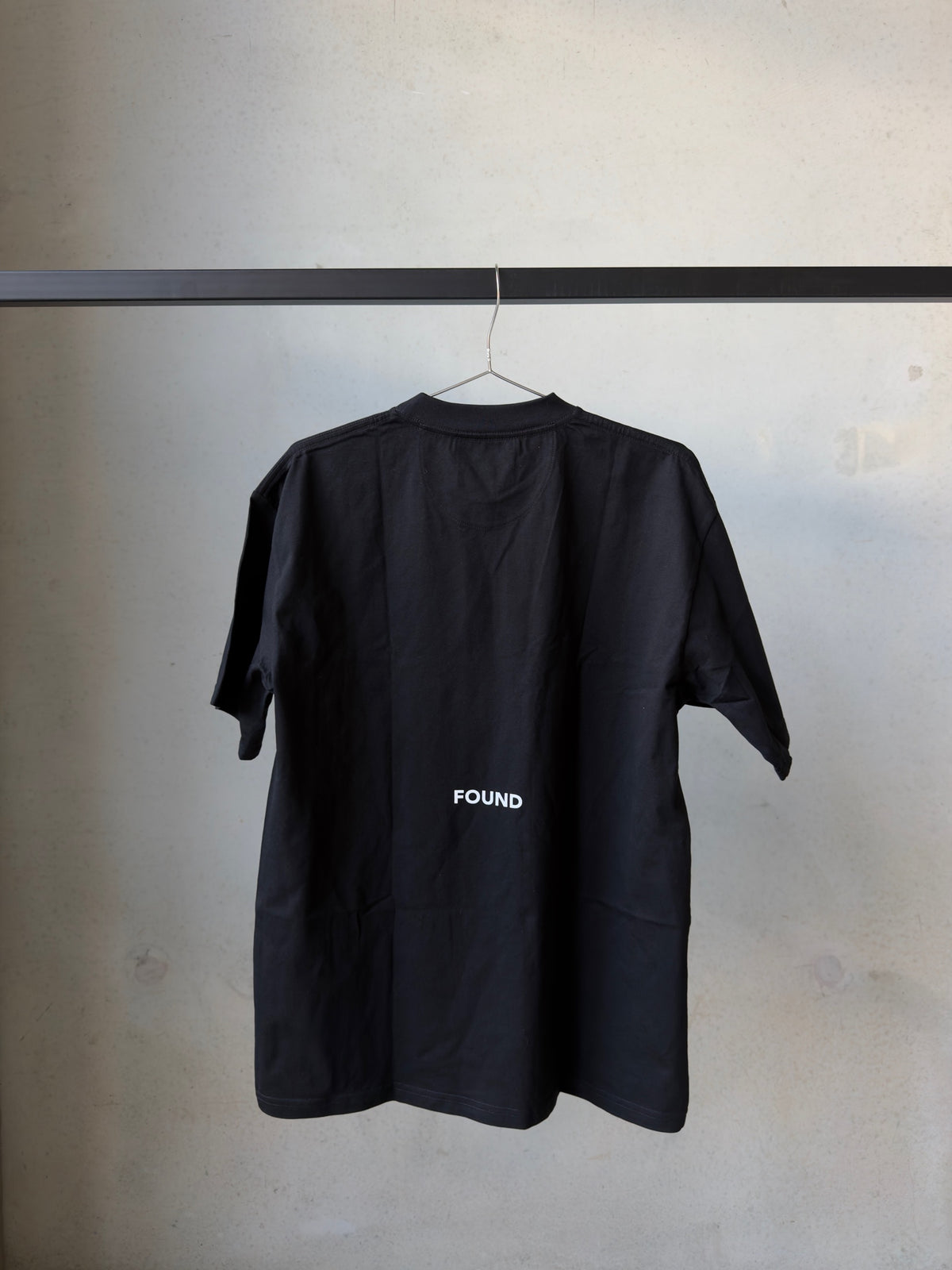 Tee Black - back